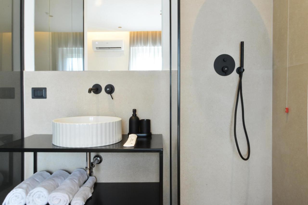 Adriatic Luxury Suites Pescara Esterno foto
