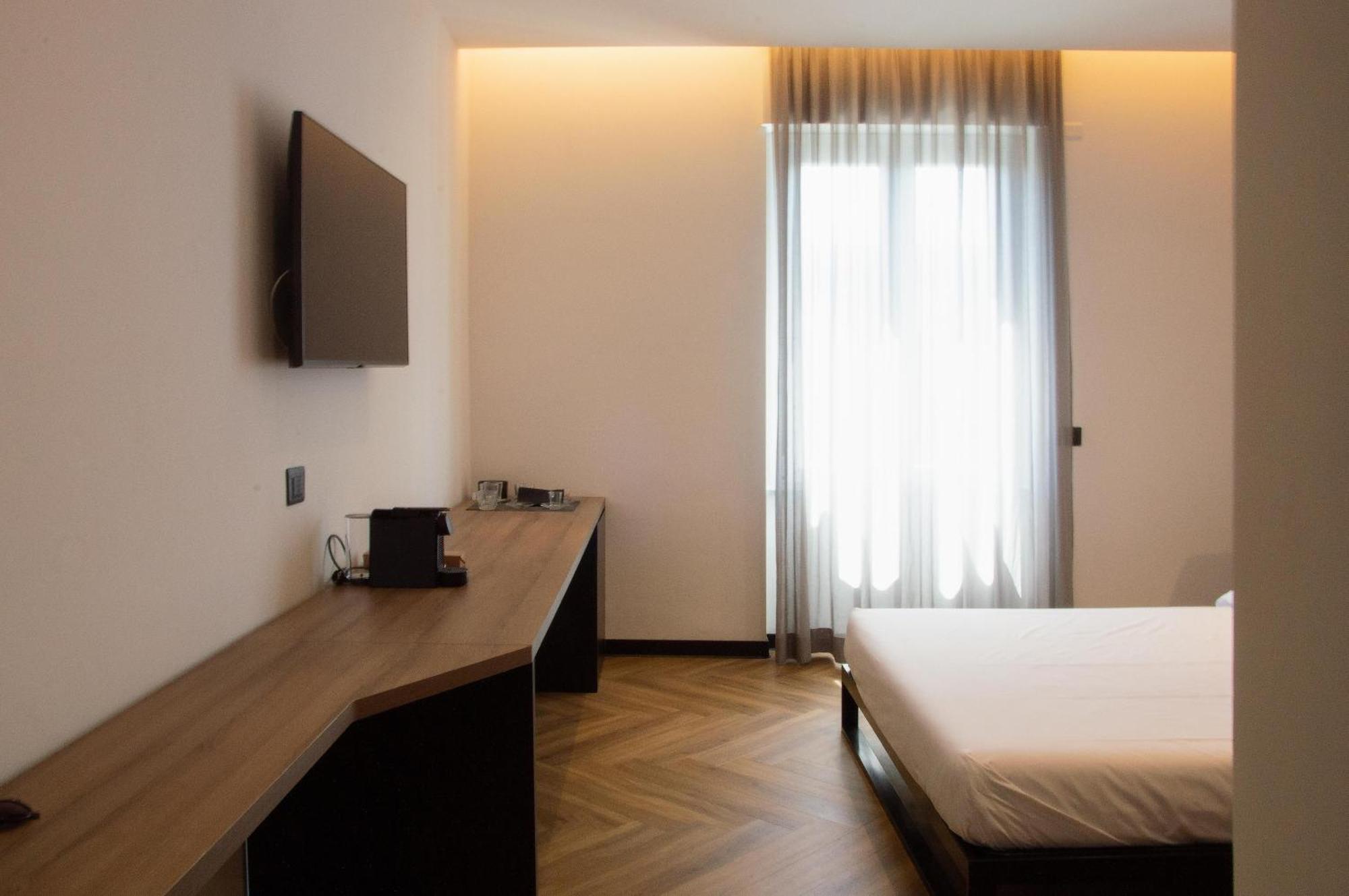 Adriatic Luxury Suites Pescara Esterno foto